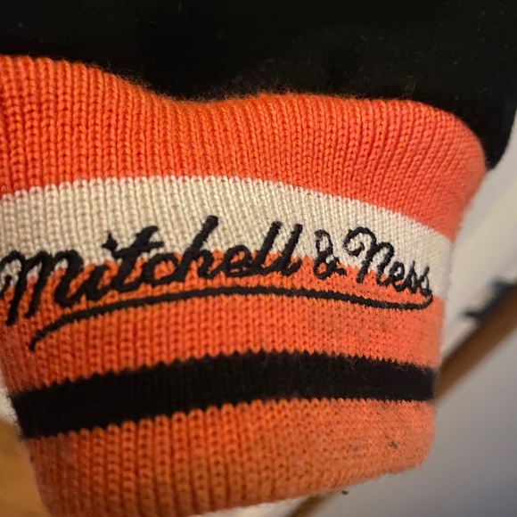 Man’s coat,worn - Picture 8 of 8